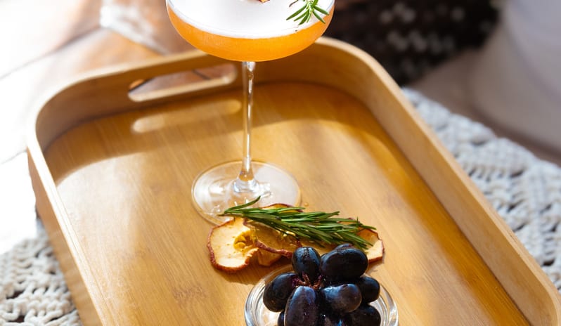 middle-east-holidays-abu-dhabi-rixos-premium-saadiyat-island-hotel- ame-beach-bar